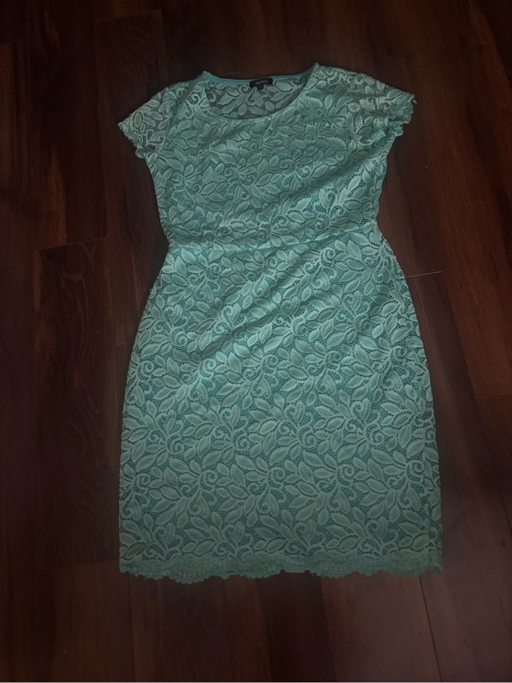 Floral Lace Midi Dress in Mint